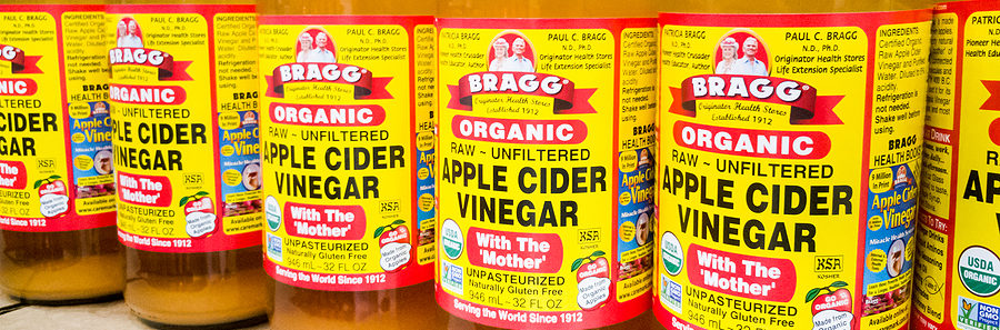 bottles of apple cider vinegar that lower blood pressure