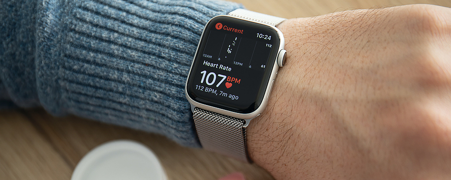 made looking at apple watch with heart rate